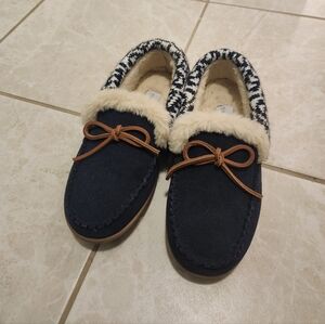 Cozy Women's Slippers